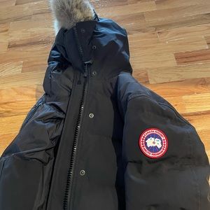 Canada Goose Parka fur hood black womens medium